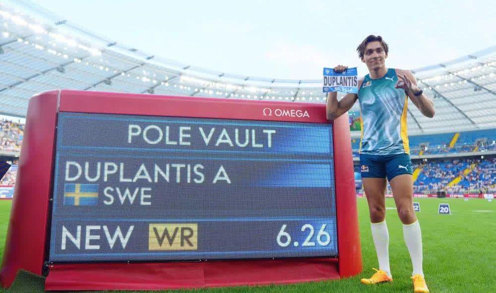 开云体育下载-夺冠引发热议！，纳达尔在RNG比赛中刷新纪录全场沸腾不已(纳达尔夺冠年份)