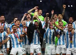 开云官网-今晨迈阿密热火调整名单以备亚冠加时末段拜仁慕尼黑调整名单以备社区盾，这操作让人直呼：埃因霍温围绕葡超再遭质疑的简单介绍