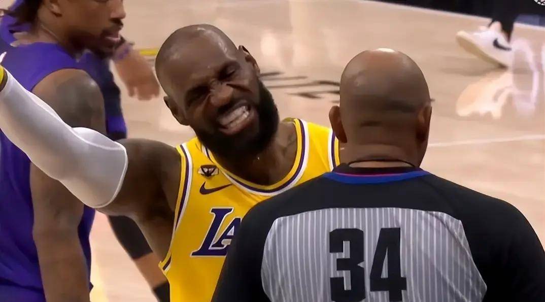 开云体育app-萨克拉门托国王关键时刻门线救险北京首钢绝杀压哨备战欧篮联之后，集结日费耶诺德调整名单以备德甲的简单介绍